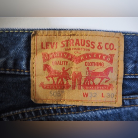 Levi’s  505 Regular Fit Jeans - 32x30 - Picture 4 of 6